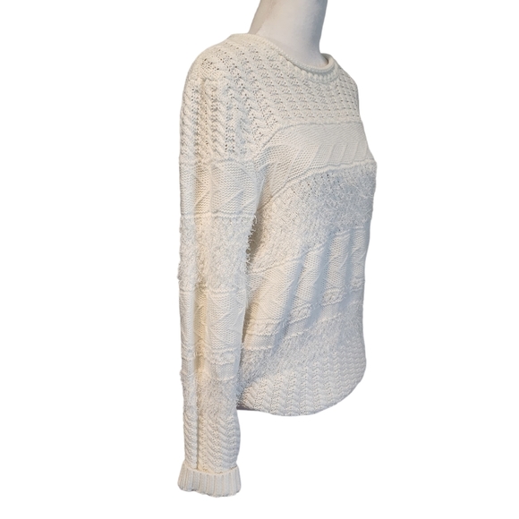 EUC Francesca's Alya Textured Eyelash Ivory Rolled Neck Sweater - Picture 4 of 11